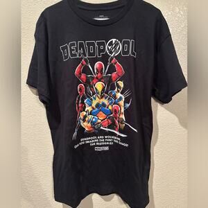 NWOT Marvel Disney Deadpool & Wolverine Movie Mashup front & back logo tee sz L